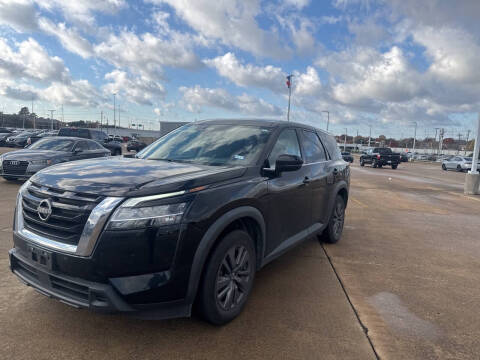2022 Nissan Pathfinder S