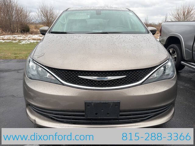 2017 Chrysler Pacifica Touring