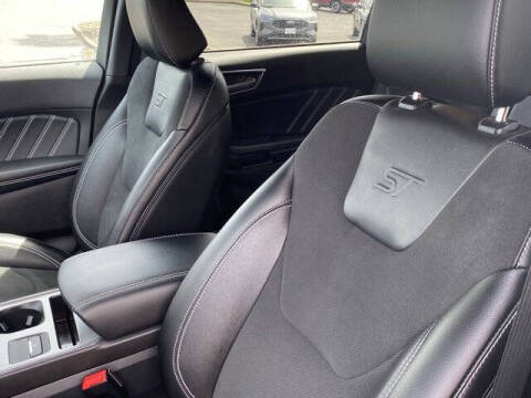 2021 Ford Edge ST