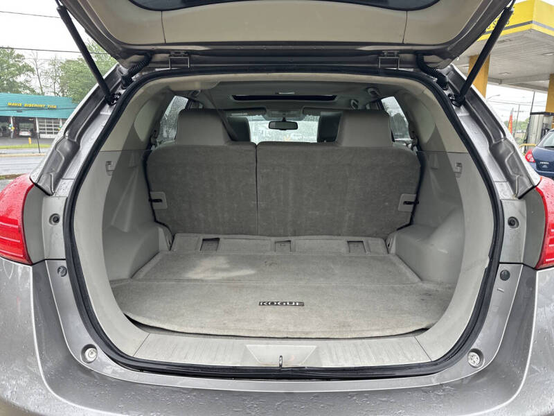 2013 Nissan Rogue SV w/SL Package