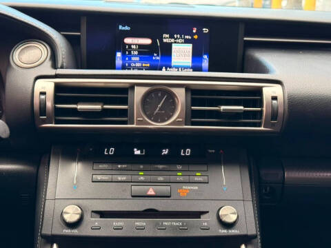 2016 Lexus IS 200t