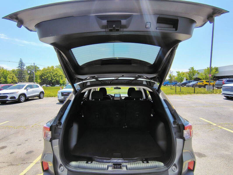 2021 Ford Escape SE