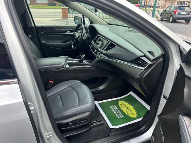 2021 Buick Enclave Essence