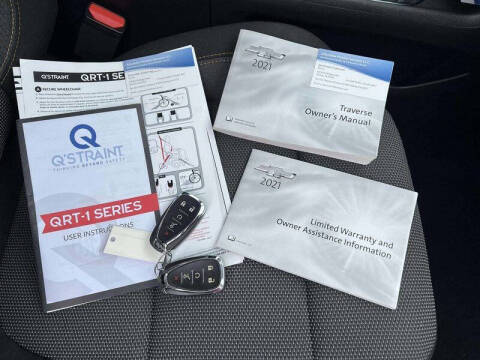 2021 Chevrolet Traverse LT Cloth