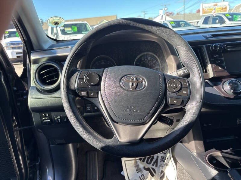 2017 Toyota RAV4 LE