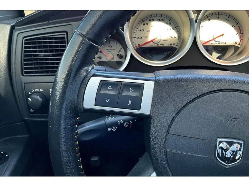 2007 Dodge Charger SRT-8