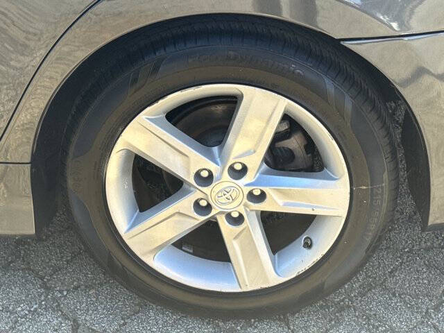 2012 Toyota Camry SE