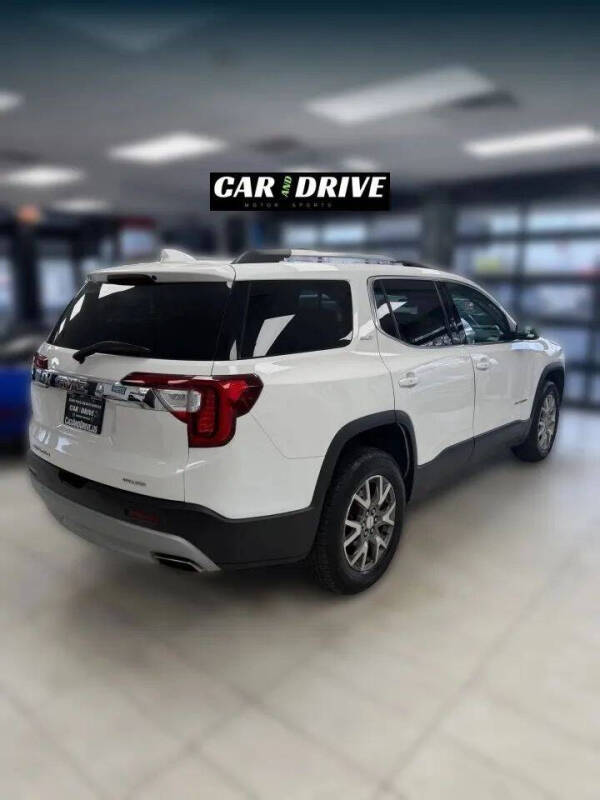 2021 GMC Acadia SLT
