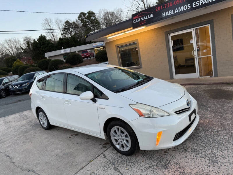 2012 Toyota Prius v Five