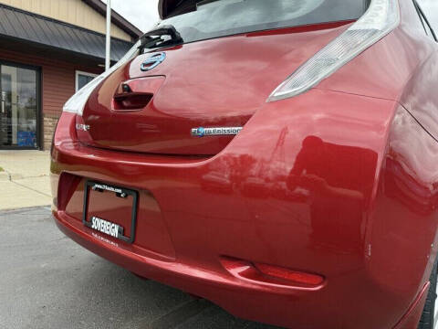 2015 Nissan LEAF S