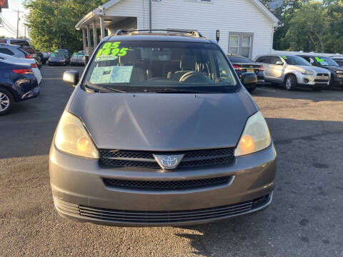2005 Toyota Sienna CE 7 Passenger