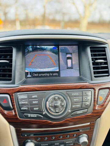 2017 Nissan Pathfinder Platinum