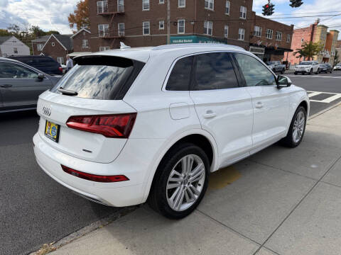 2020 Audi Q5 quattro Premium Plus 45 TFSI