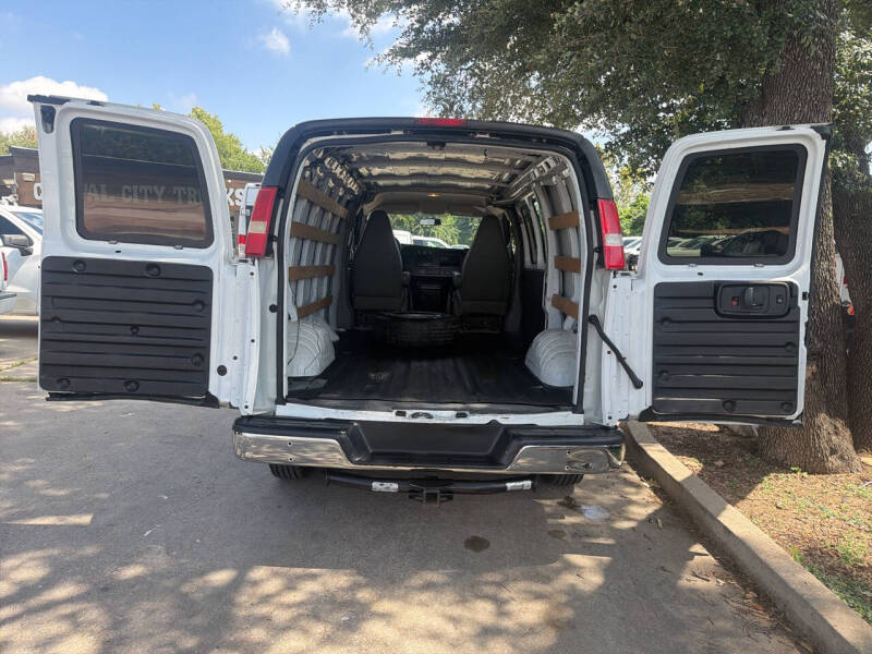 2018 GMC Savana 2500