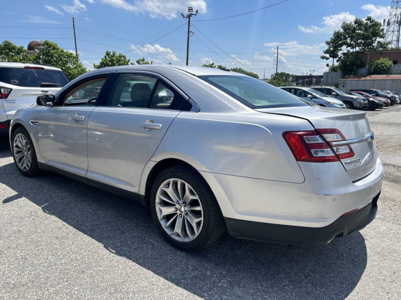 2014 Ford Taurus Limited