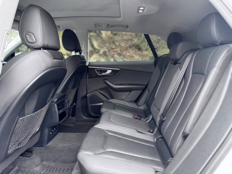 2020 Audi Q8 quattro Premium Plus 55 TFSI