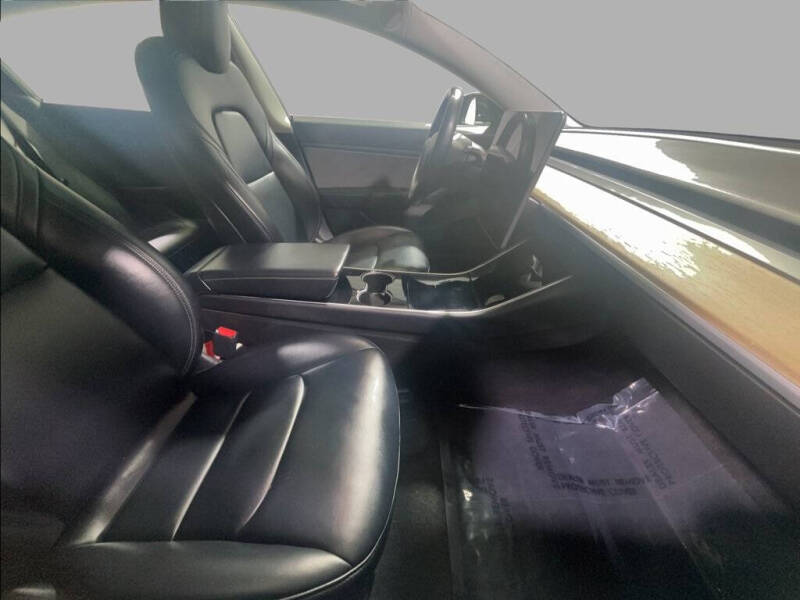 2019 Tesla Model 3 Standard Range Plus