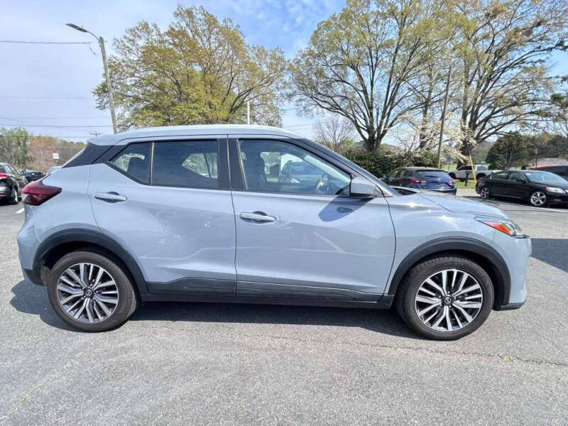 2021 Nissan Kicks SV