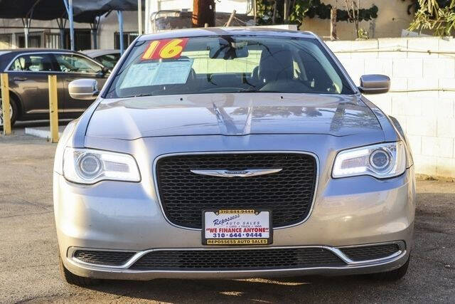 2016 Chrysler 300 Limited