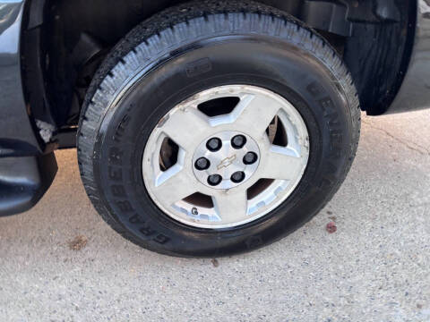 2004 Chevrolet Suburban 1500 LT