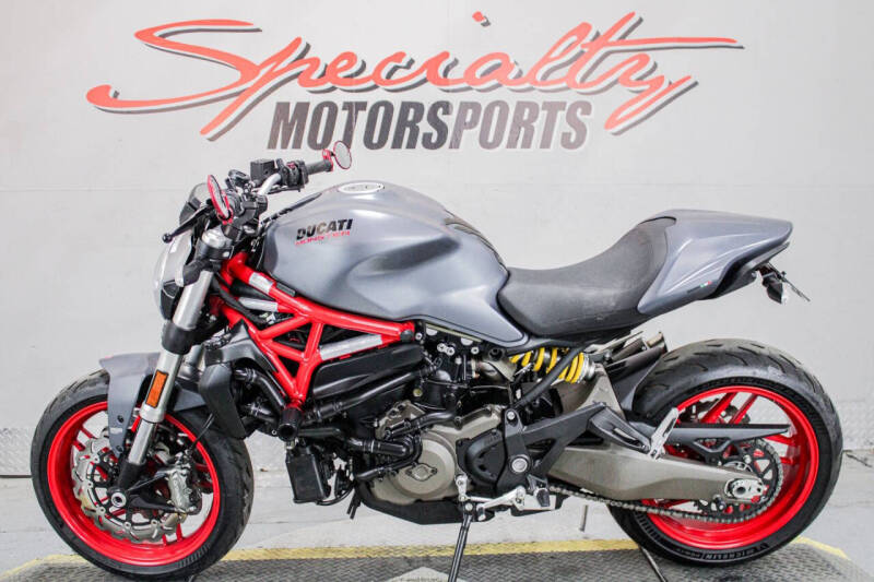 2017 Ducati Monster 821 Stripe