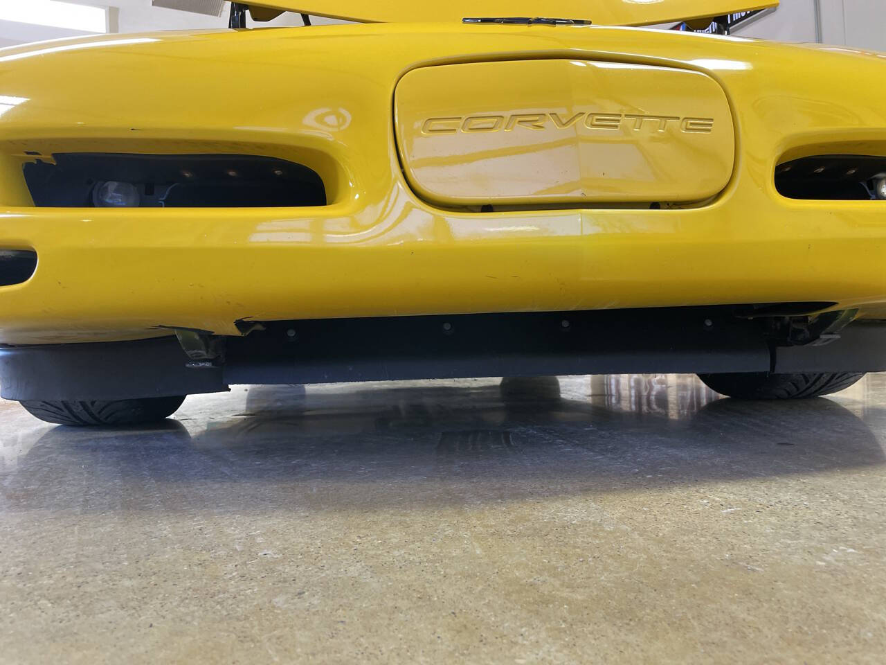 2004 Chevrolet Corvette 28