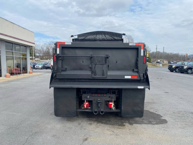 2016 Freightliner M2 106
