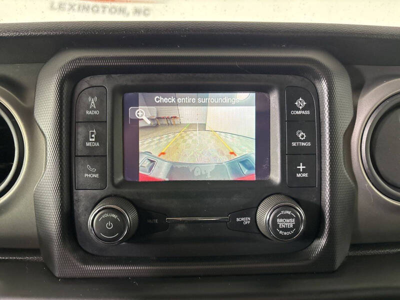 2021 Jeep Gladiator Sport