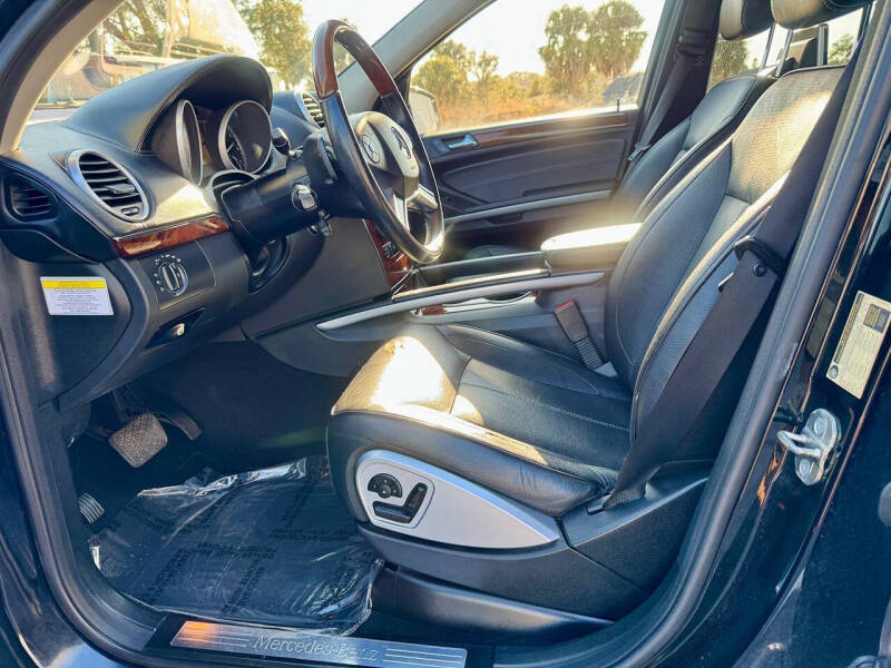 2011 Mercedes-Benz GL-Class GL 550 4MATIC