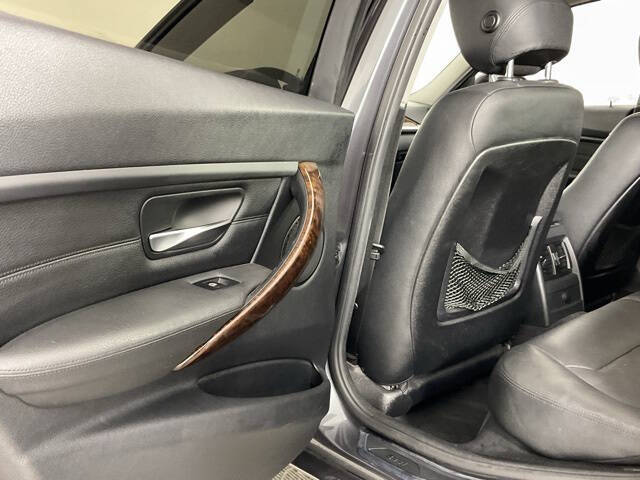 2013 BMW 3 Series 328i