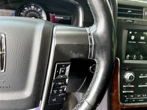 2017 Lincoln Navigator L Select