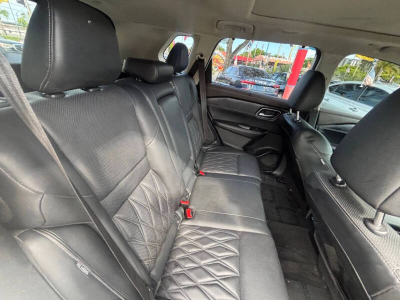 2023 Nissan Rogue Platinum