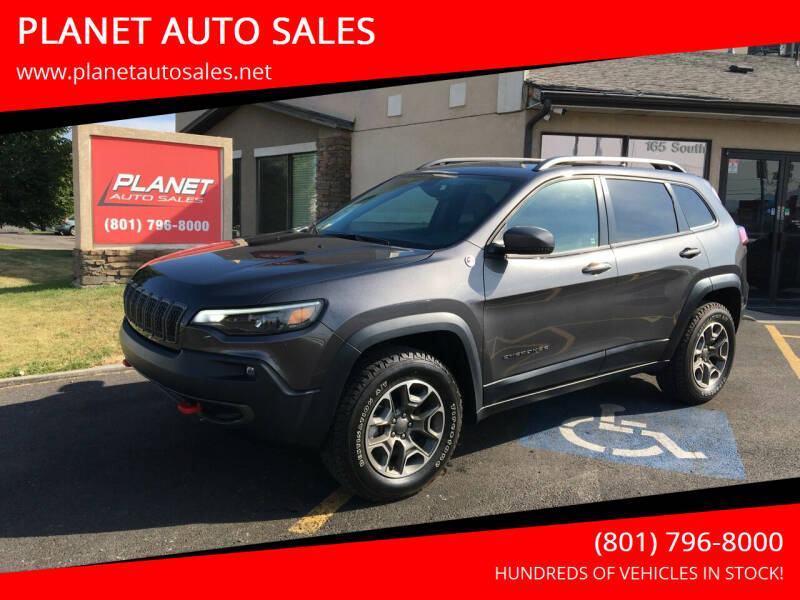 2020 Jeep Cherokee for sale at PLANET AUTO SALES in Lindon UT