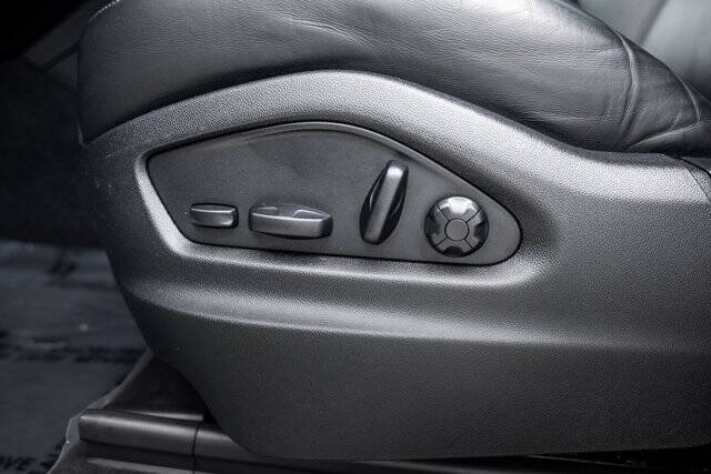 2023 Porsche Cayenne S Platinum Edition