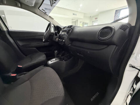 2017 Mitsubishi Mirage ES