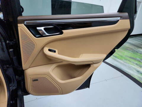 2016 Porsche Macan S