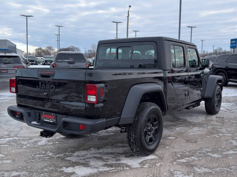 2026 Jeep Gladiator Sport