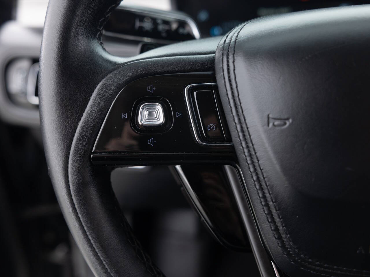 Used Car 2022 Lincoln Aviator  Livery Awd 4dr Suv For Sale Under $20,000 In Coal City, Illinois