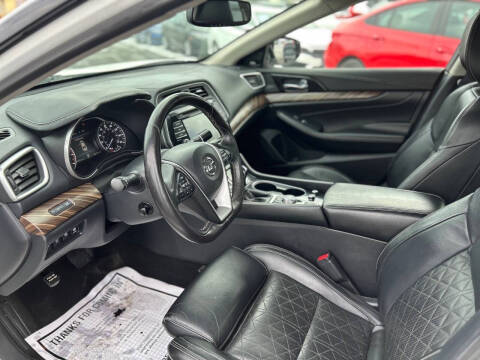 2017 Nissan Maxima Platinum