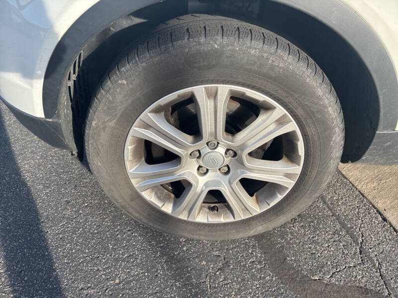 2019 Land Rover Range Rover Evoque SE Premium