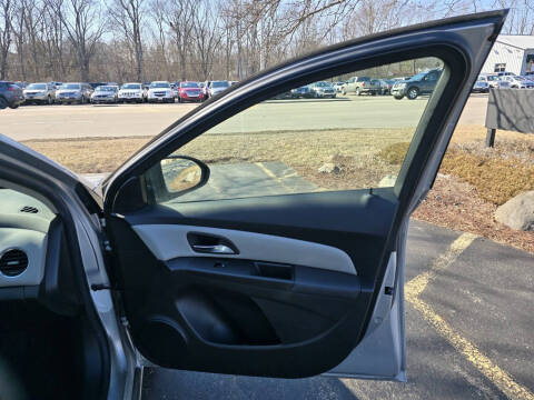 2013 Chevrolet Cruze LS Auto