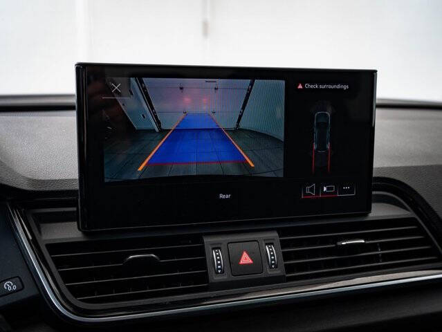 2023 Audi Q5 quattro Premium 40 TFSI