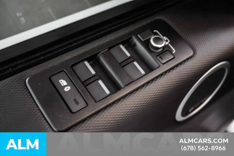 2022 Land Rover Discovery P300 S R-Dynamic