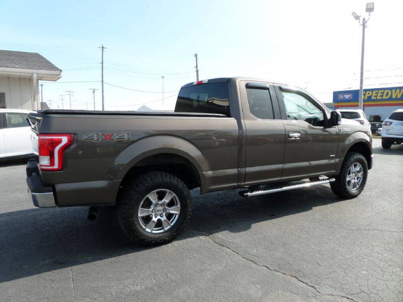 2015 Ford F-150 XLT photo 2