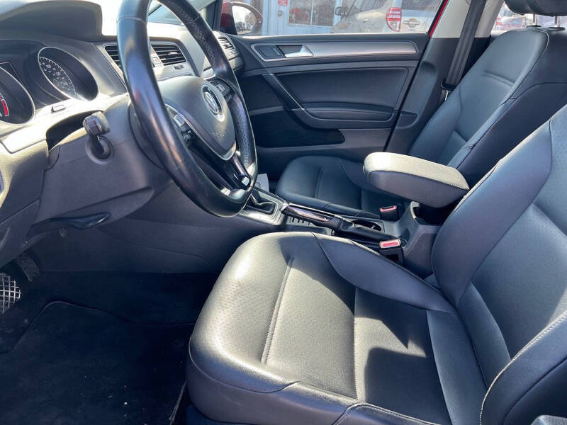 2015 Volkswagen Golf TSI S