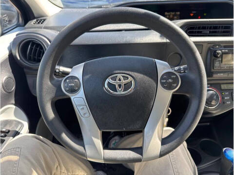 2013 Toyota Prius c