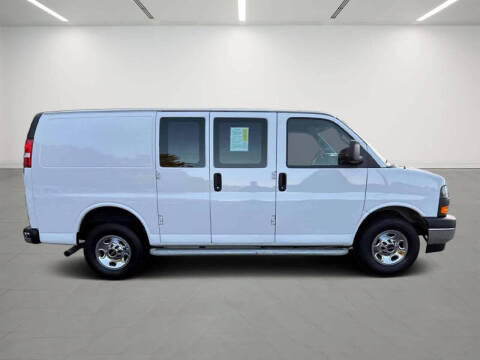 2023 GMC Savana 2500