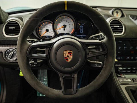 2024 Porsche 718 Cayman GT4 RS