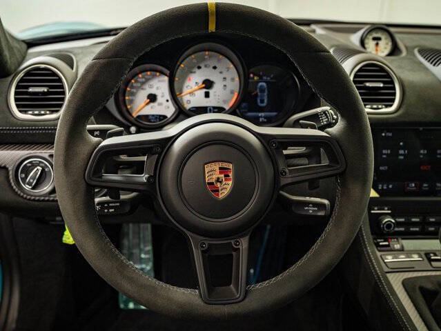 2024 Porsche 718 Cayman GT4 RS