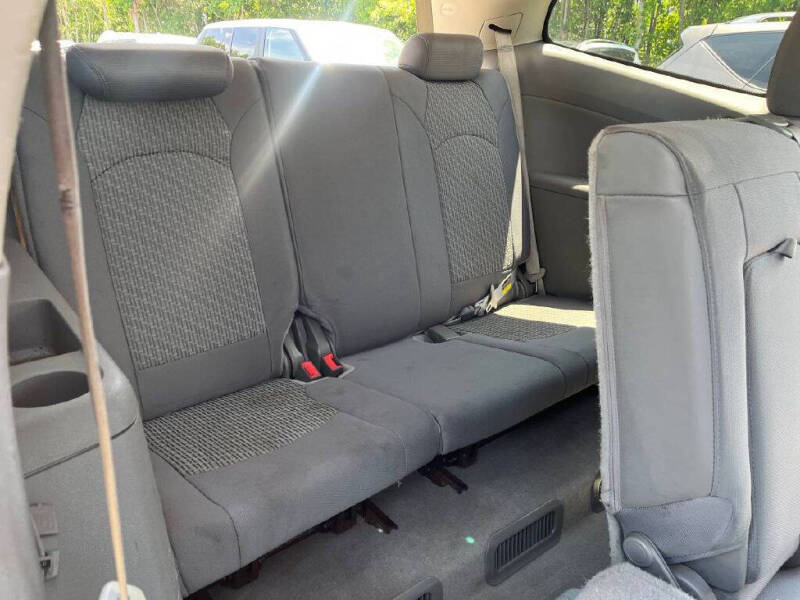 2011 Chevrolet Traverse LS